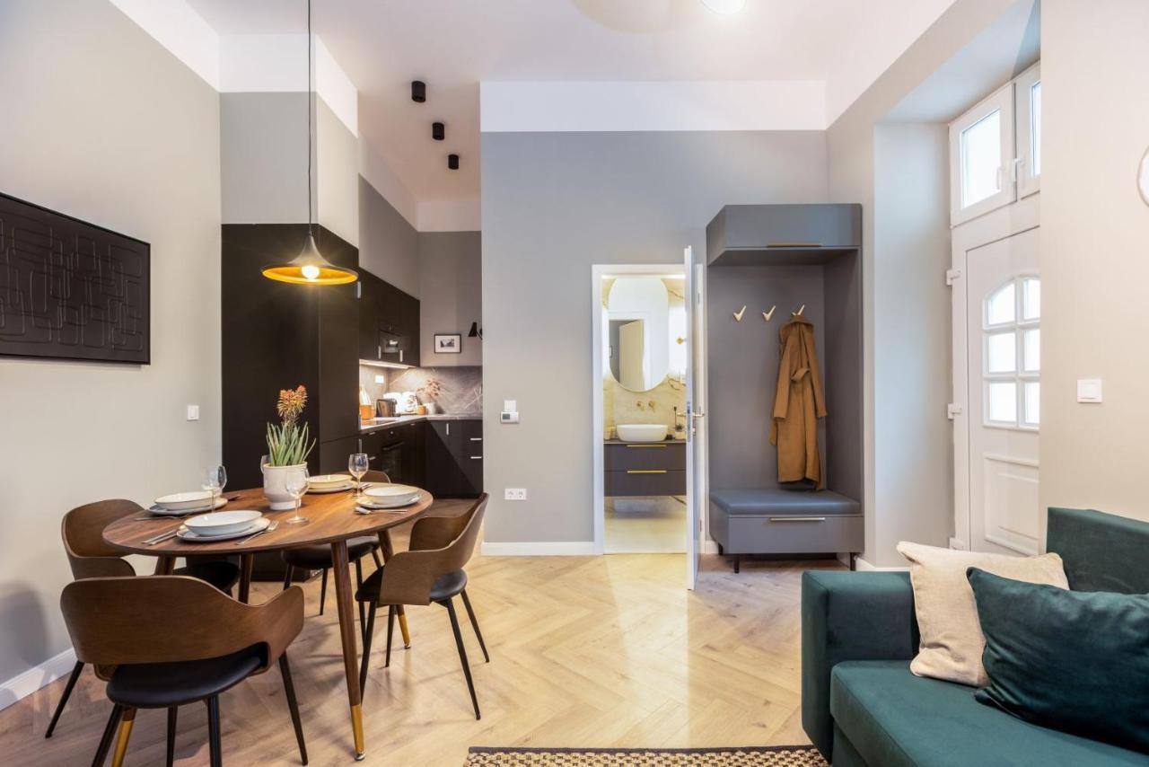 P431 Elitehost Luxury Apartment Budapest Exterior photo